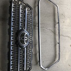 Toyota Tacoma OEM Chrome Grill