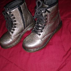 Dr. Martens Girls Boots 