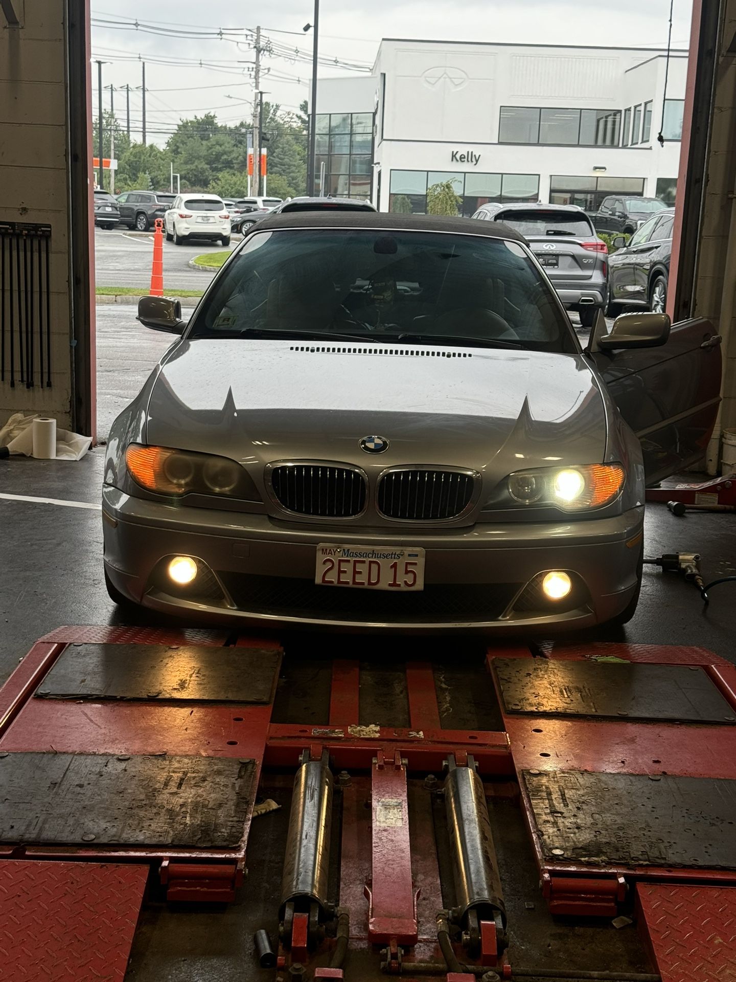 2005 BMW 325Ci