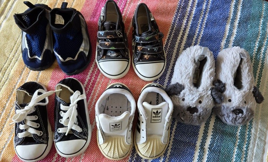 Mix Of Shoes Sold Together