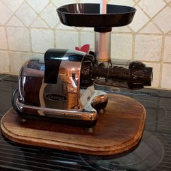 Omega J8006HDC Ultimate Juicer and Nutrition System