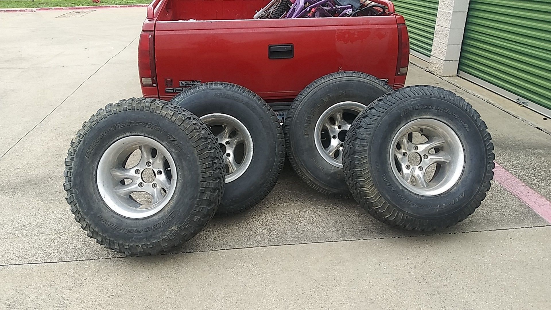 Tires 33 x 12.5 15 and wheels 5x5 GM
