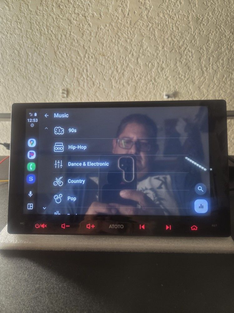 In-Dash Stereo, Bluetooth, USB ,Wi-Fi , Mirror Link Rear Camera.     Hablo Español Vendo Estereo De Pantalla 10.1" Touch Screen ♥️ 👌 ❤️  Subwoofer!!!