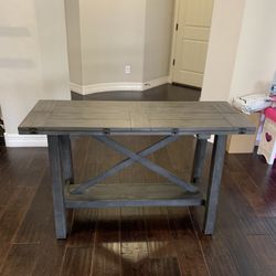 Broyhill Bethany Square Console Desk Table