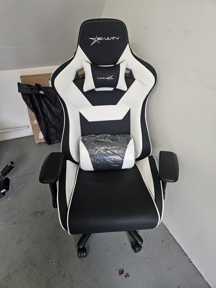E-WIN Flash XL Size Classic Series Ergonomic Computer Gaming Office Chair with Pillows - FLC-XL-Classic × 1
FL-BW3C-XL
