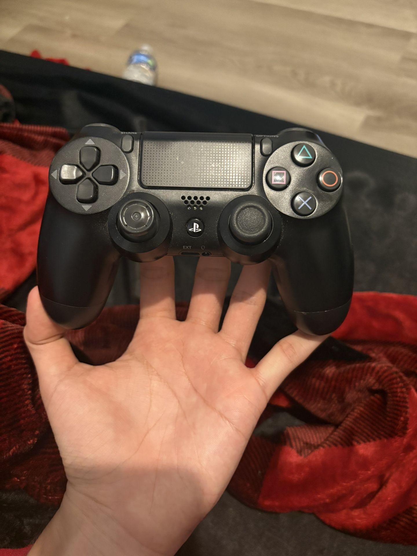 playstation 4 controller