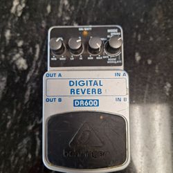 BEHRINGER EFFECTS DR600 PEDAL 