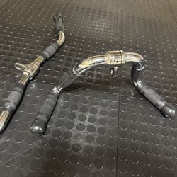 Cable/Lat machine attachments