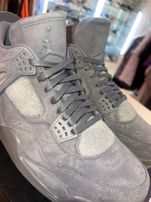 Nike Jordan 4 Kaws Size 11 