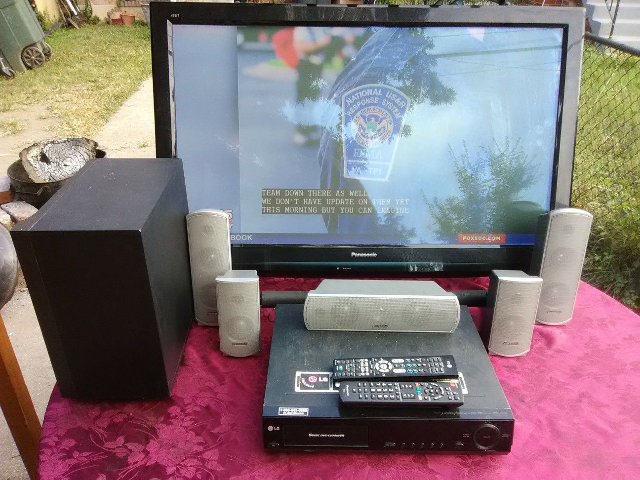 Complete home theater system with Smart TV