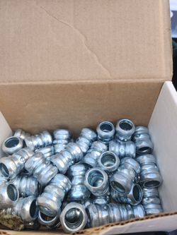 Box of 50 EMT Halex Conduit Compression Couplings 1/2 Inch New