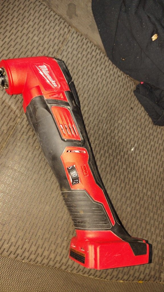 Milwaukee Multi Tool