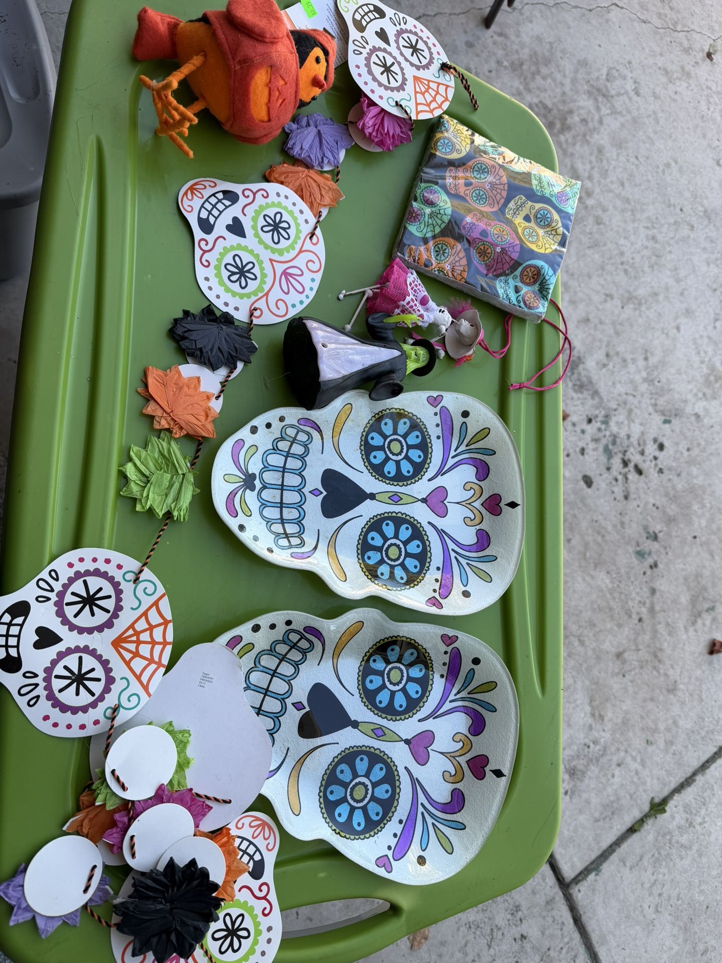 Free Halloween And Bridal Shower Decor