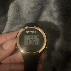 Cute simple digital wristwatch