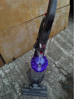 Dyson upright vac in good condition $60 obo