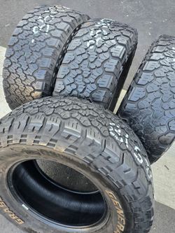 4 used tires Lt35x12.50r18 General Grappler, LR E, 10 PLY
$299.00