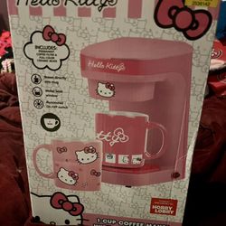 Hello Kitty Single Coffee Maker W 2 Ceramic Cups