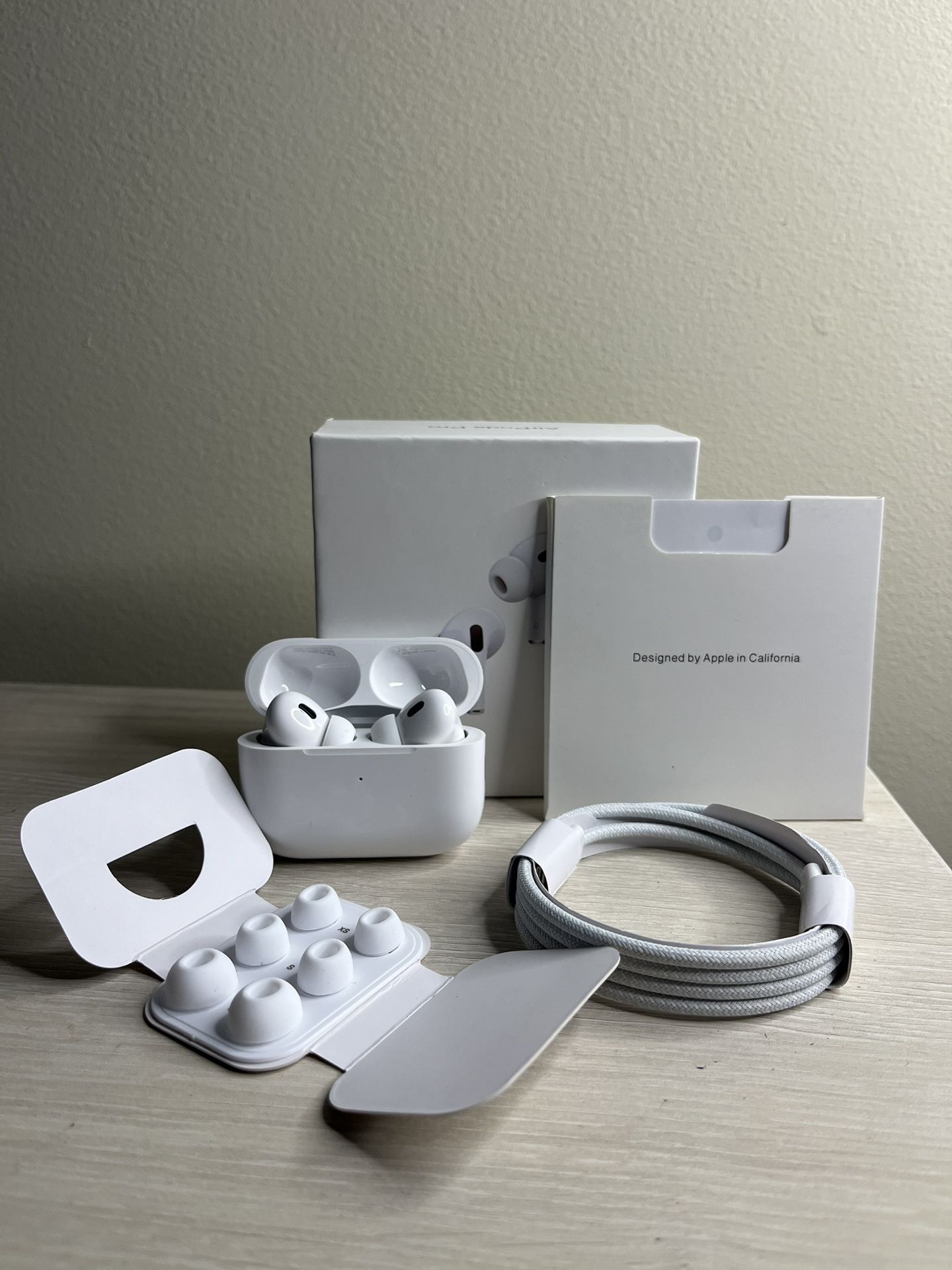 High-Quality Wireless Earbuds – Like New
