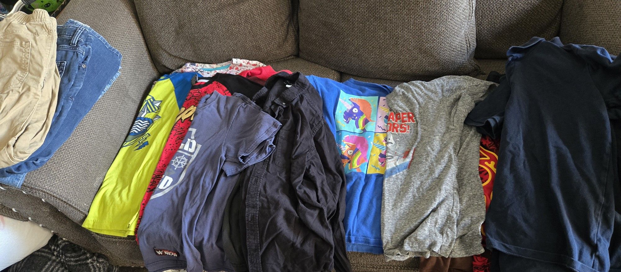 Ropa. De Niño. 14/16