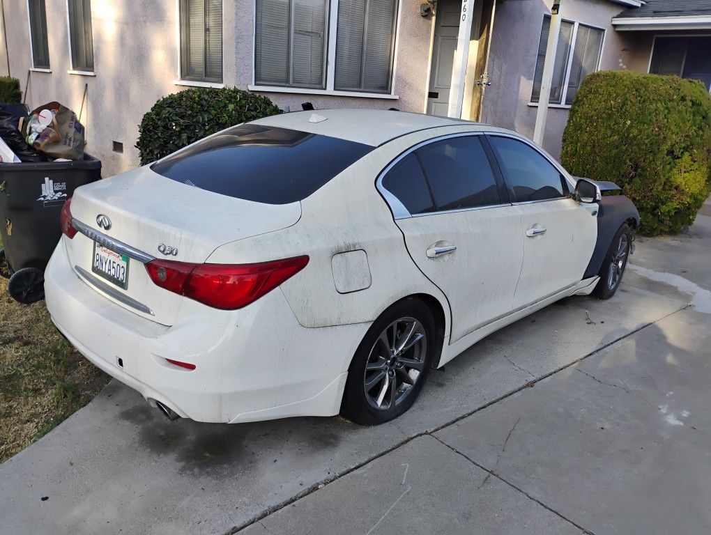 2016 Infiniti Q50