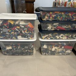 HUGE LEGO BULK LOT (TONS OF MINIFIGURES INCLUDED)