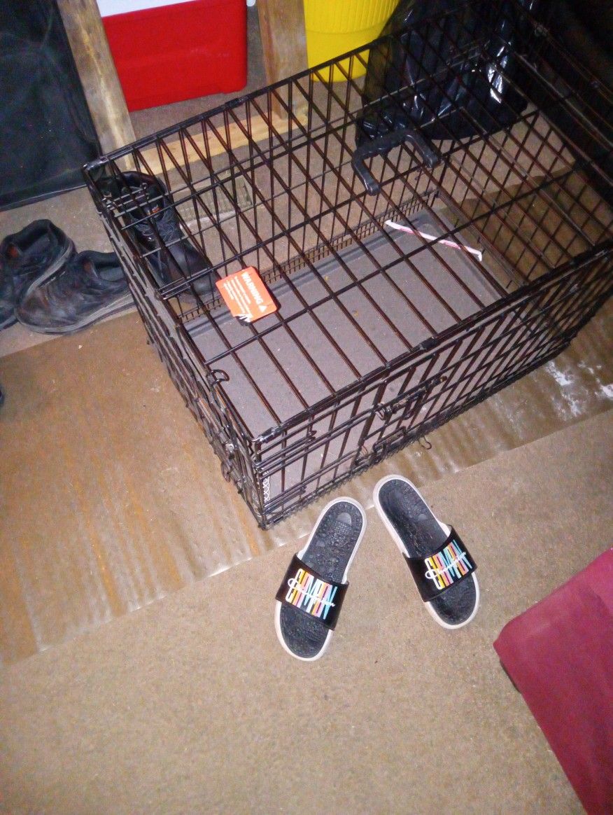 Brand: Precision Pet Products, Model: Pet mate, Color: Black, And Size: 42'