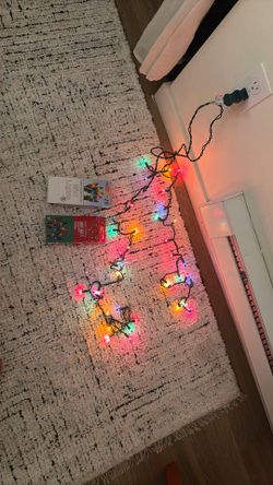 2 Small Lights For $5