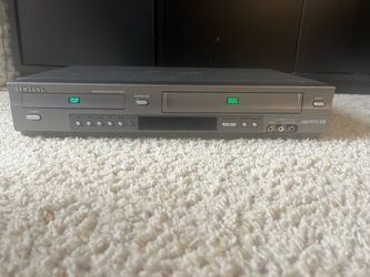 Samsung DVD VHS Combo Player DVD-V3650
