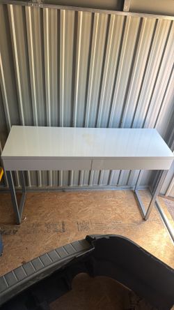 Used ikea drawer desk