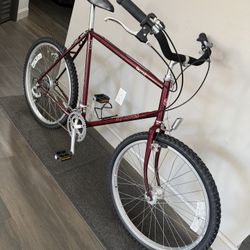 Vintage 1985 Schwinn High Sierra MTB Mountain Bike 10 Speed Araya Alloy Wheels Suguino Suntour Dia Comp Chromoly Mountain Bike 