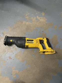 Dewalt Saw