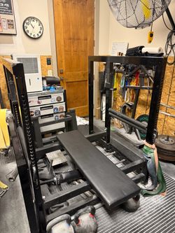 Weight bench