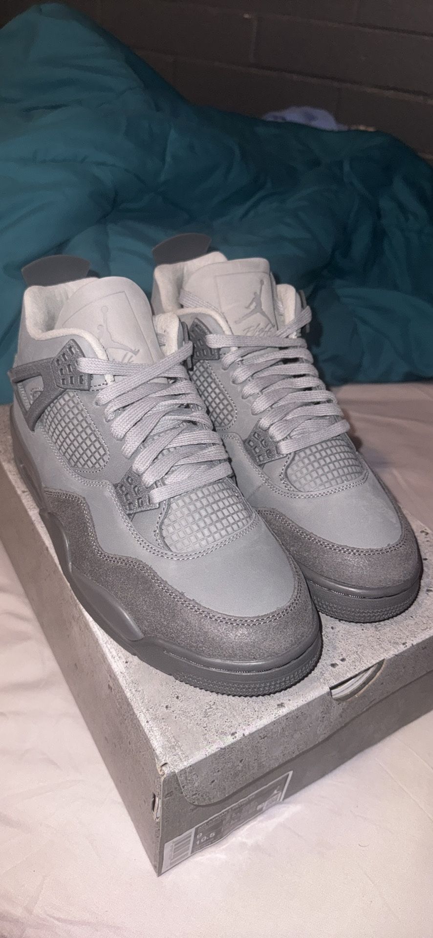 Jordan 4 Retro