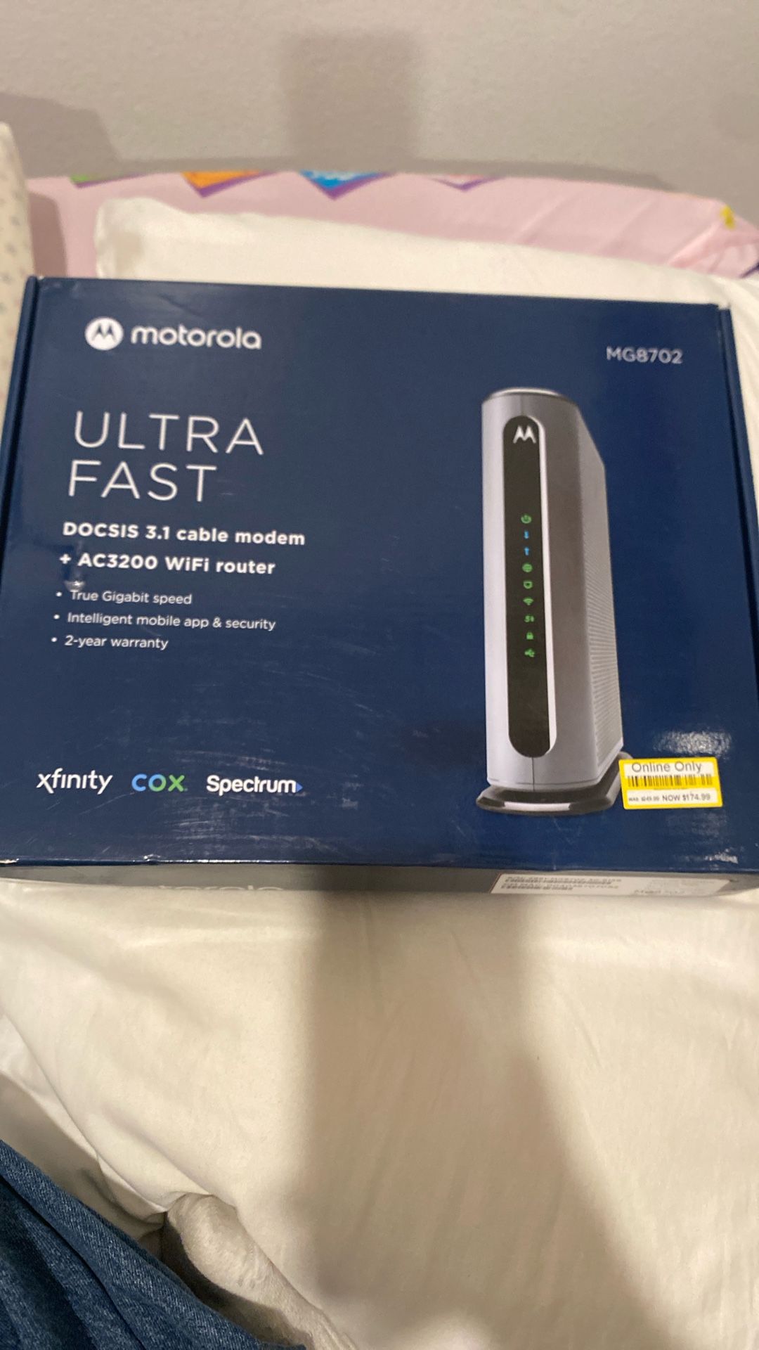 Motorola ULTRA FAST AC3200 Wi-Fi Router