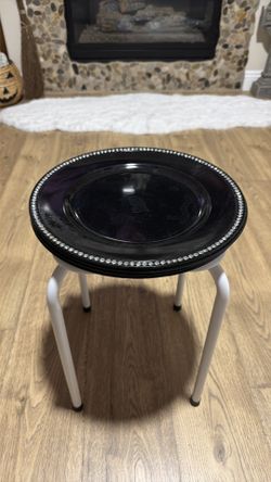 4 black chargers - used