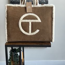 Limited Edition: UGG x TELFAR Large Shopper - Chestnut