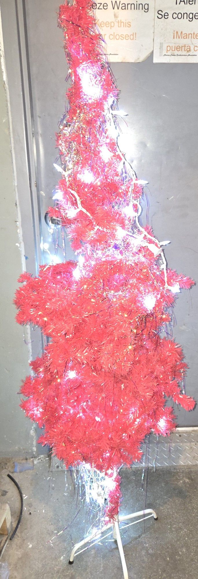 Red Christmas Tree 6 Feet