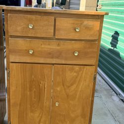 Vintage Barber Salon Stations 