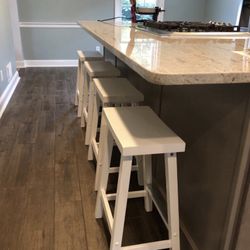 New 29 Inch White Saddle Seat Wooden Bar Stools 