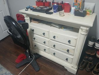 Dresser