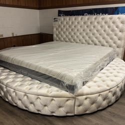 King Size Storage Bed & Mattress. 🚚WE DELIVER🚚