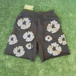 Denim tear shorts 