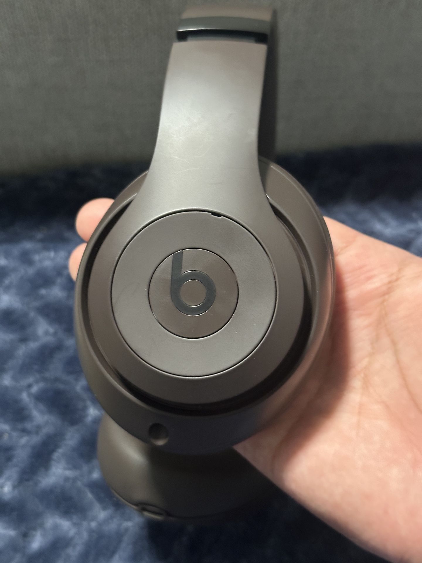 Beats Studio Pro