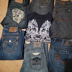 Bundle Of Jeans / 1 Shirt