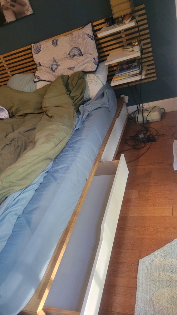 Queen Bed - Sleep Number Mattress - Dressers - Full Futon Bunk Bed