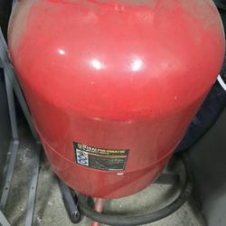 CENTRAL PNEUMATIC WALNUT SHELL BLASTER