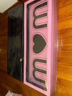 Floral mom boxes