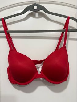 PINK Victoria's Secret Red Push-Up T-Shirt Bra. Women’s Size 36B
