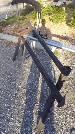 Black truck rack adj