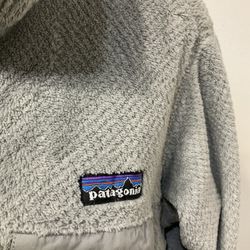 Patagonia Women Size M.   The Price Is Firm 